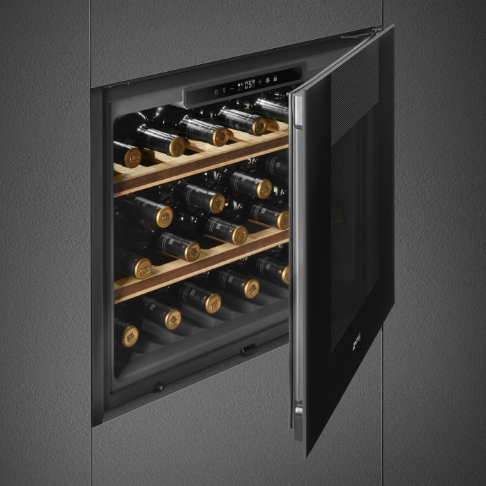 Холодильный шкаф для вина Smeg CVI121B3 в магазине «На диване» в Воронеже  — Выгодная цена